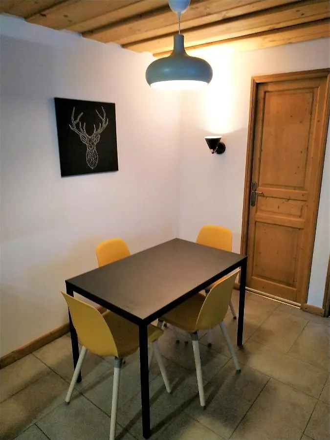 Apartment Appartement Dans Ferme Renovee Au Coeur Du Grand Massif Sixt-Fer-a-Cheval