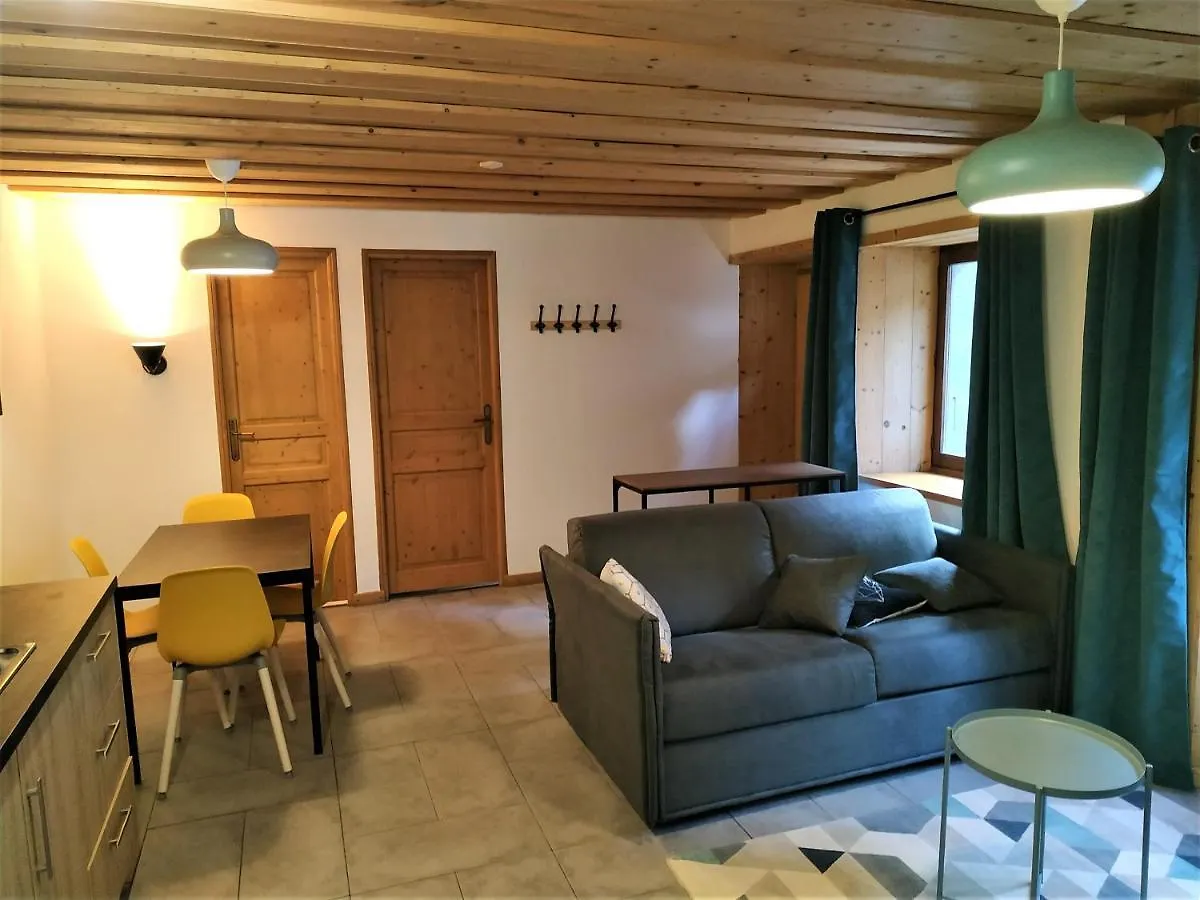Appartement Dans Ferme Renovee Au Coeur Du Grand Massif Sixt-Fer-a-Cheval Apartment